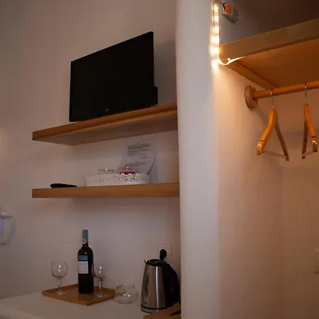 Agnadema Luxury Residences Hotel Schoinoussa