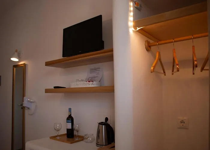 Agnadema Luxury Residences Hotel Schoinoussa