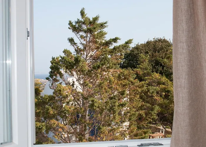 Agnadema Luxury Residences * Schoinoussa