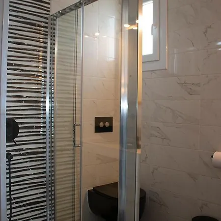 Agnadema Luxury Residences Schoinoussa